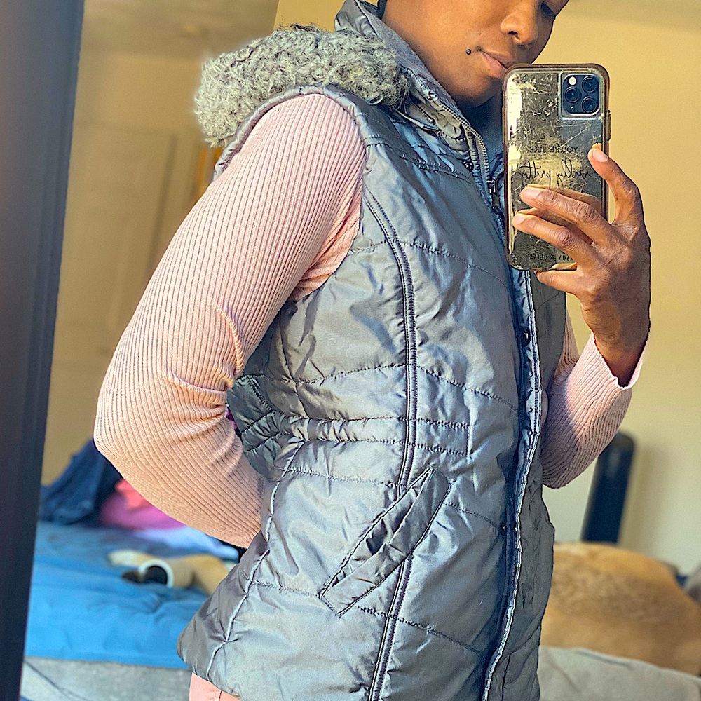 New York & Company Puffer Vest